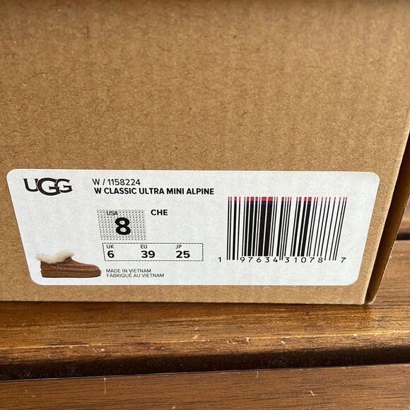 UGG Classic Ultra Mini Alpine Chestnut US Women Size 8/UK 6/EU 39 - Picture 14 of 15